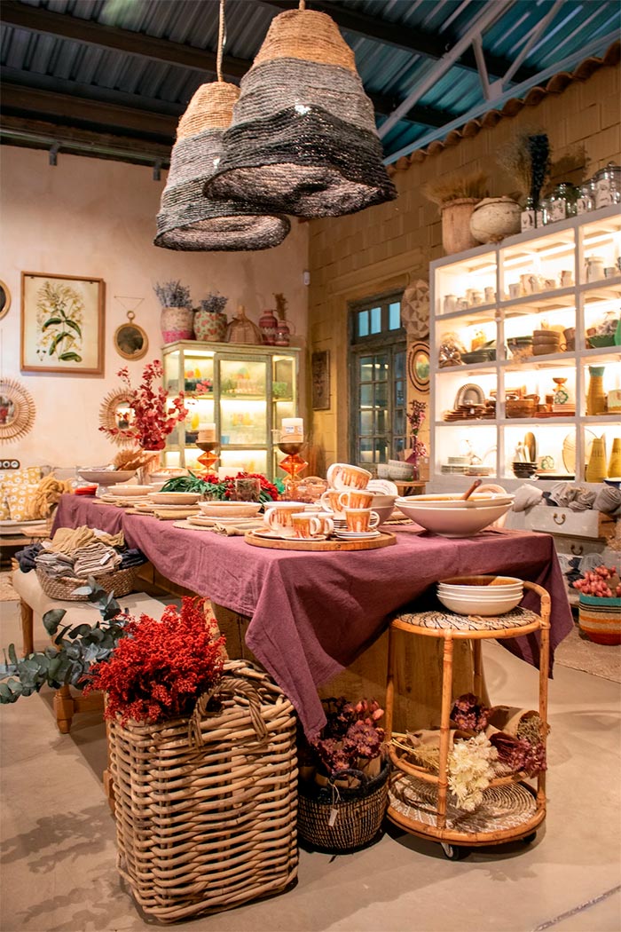 OFELIA, the most innovative decoration store in Benicàssim, appears in the shopping section of the digital magazine La Terreta Magazine.